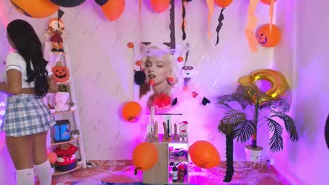 SALOME online show from October 31, 1:11 pm