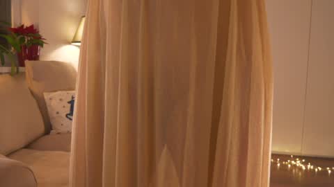 IsaBella-  online show from December 28, 4:20 pm
