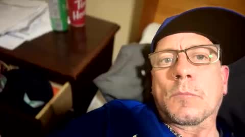 saltydoggy43931 online show from April 4, 1:51 pm