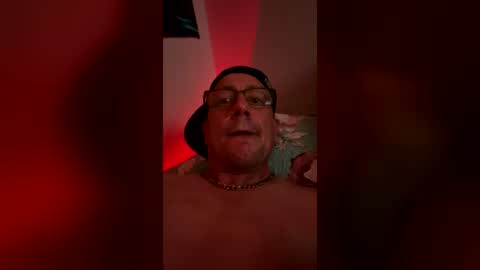saltydoggy6969 online show from July 10, 7:02 am