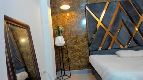 SALVATORE online show from February 26, 11:11 am