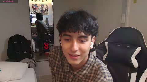 Snapshot of salvatore_montt chatting on March 11, 4:30 am salvatore_montt online show from March 11, 4:30 am