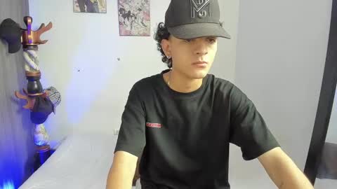 sam__cute online show from January 10, 5:24 pm