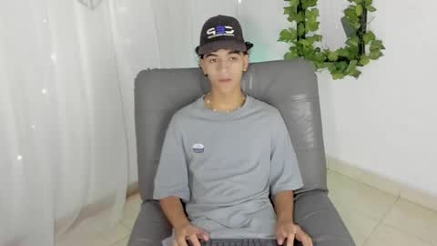 sam__cute online show from January 25, 8:10 pm