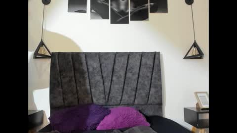 Snapshot of sam_boy_kinky chatting on September 18, 1:09 am sam_boy_kinky online show from September 18, 1:09 am