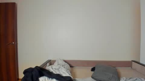 BACK IN 2 WEEKS online show from April 12, 7:51 pm