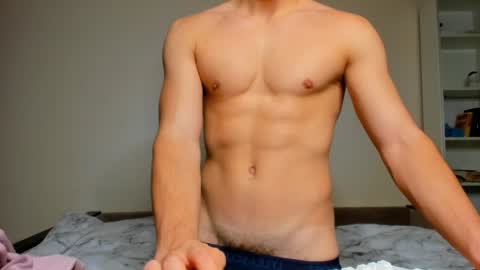 BACK IN 2 WEEKS online show from January 24, 9:28 am