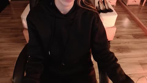 SAM MANSON online show from March 18, 12:22 pm