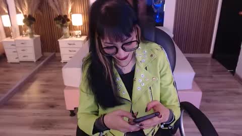 SAM MANSON online show from November 8, 4:43 pm