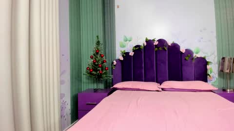 Snapshot of sam_naughty18 chatting on December 2, 10:13 am sam_naughty18 online show from December 2, 10:13 am