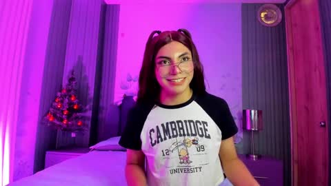Snapshot of sam_naughty18 chatting on December 10, 4:27 pm sam_naughty18 online show from December 10, 4:27 pm