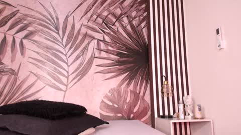 Snapshot of samaantha_white_ chatting on February 8, 11:44 am Samaantha online show from February 8, 11:44 am