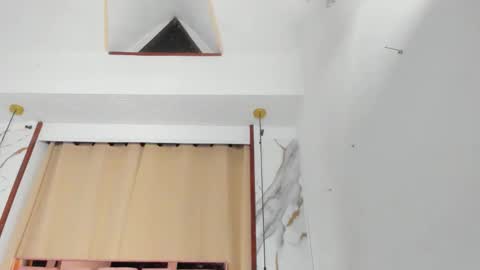 samaelandlilitt online show from December 4, 9:42 am