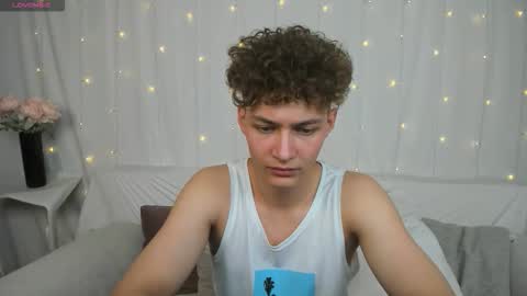 Snapshot of samanie_ chatting on September 9, 1:55 pm Sam online show from September 9, 1:55 pm