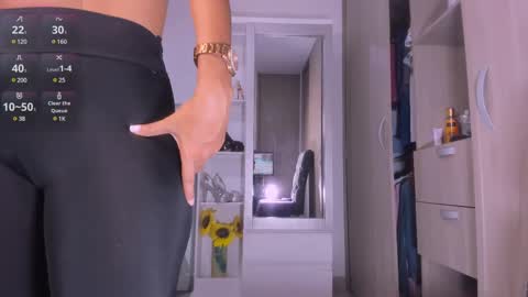 Snapshot of samanta_65 chatting on March 4, 12:01 pm carolina online show from March 4, 12:01 pm
