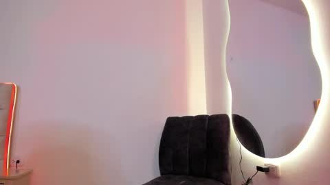 samanta_conner online show from April 15, 10:43 pm