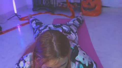 SAMANTA online show from October 18, 4:33 pm