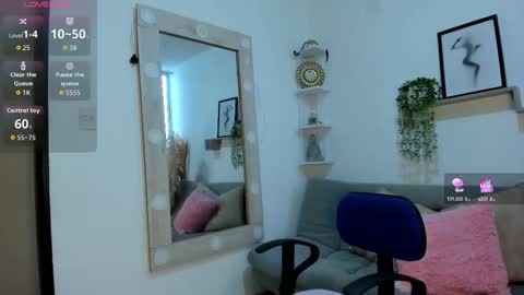 Snapshot of samanta_monroe chatting on September 18, 12:09 pm samanta_monroe online show from September 18, 12:09 pm