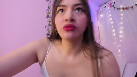 Snapshot of samanta_roberts1 chatting on February 9, 2:40 pm Samanta online show from February 9, 2:40 pm