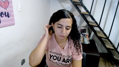 Snapshot of samantha2girl chatting on February 9, 12:28 am samantha online show from February 9, 12:28 am