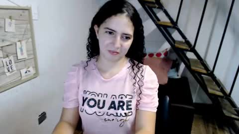 Snapshot of samantha2girl chatting on March 4, 6:50 pm samantha online show from March 4, 6:50 pm