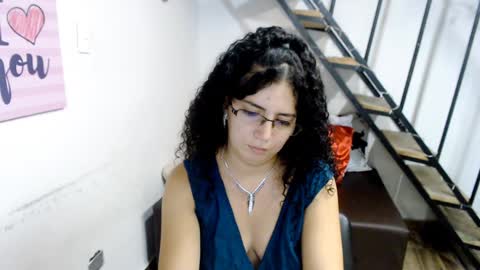 Snapshot of samantha2girl chatting on January 27, 1:26 am samantha online show from January 27, 1:26 am