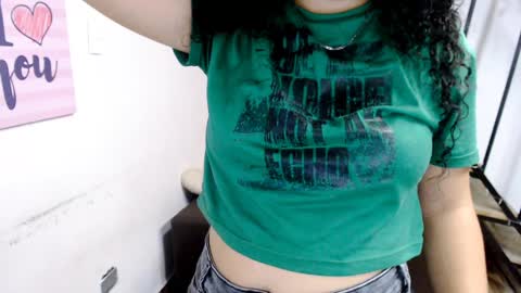 Snapshot of samantha2girl chatting on January 22, 11:53 pm samantha online show from January 22, 11:53 pm