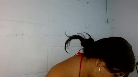 samantha_890 online show from May 11, 9:23 pm