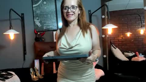Sam online show from February 10, 1:55 pm