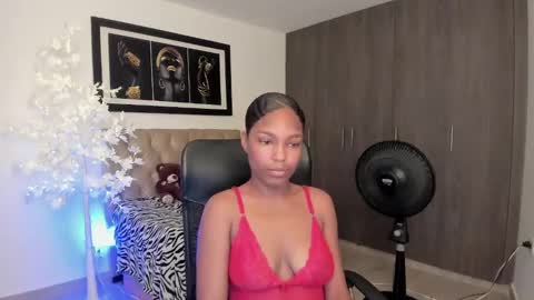 samanthaa_fox1 online show from March 12, 7:36 pm