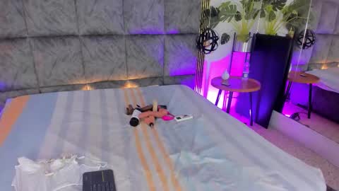 Snapshot of samanthaa_gil_ chatting on October 15, 5:11 am Samantha online show from October 15, 5:11 am