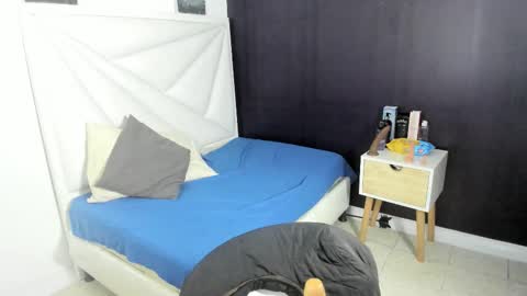 Samantha Anderson online show from October 7, 9:44 pm