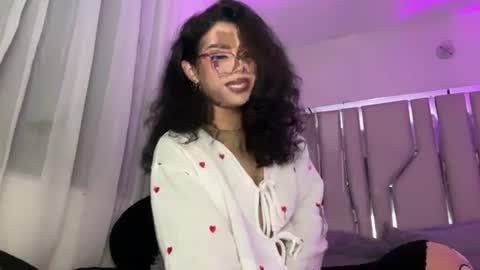 Samantha Bernardo online show from June 25, 4:42 am