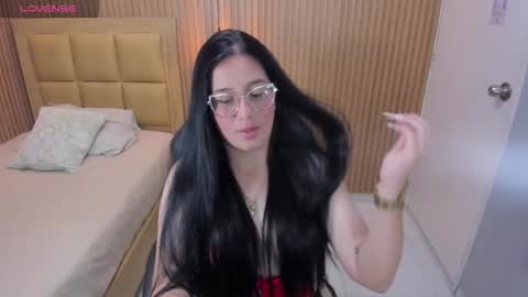   online show from March 5, 7:01 pm