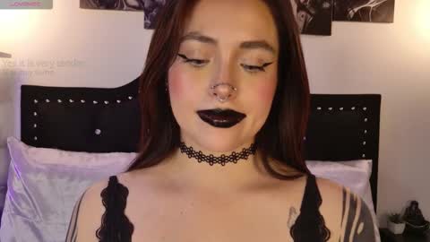 IGSamanthaGrant 10 online show from March 28, 7:59 pm