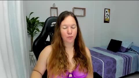 Snapshot of samanthaleon chatting on February 2, 11:11 pm Samantha samy online show from February 2, 11:11 pm