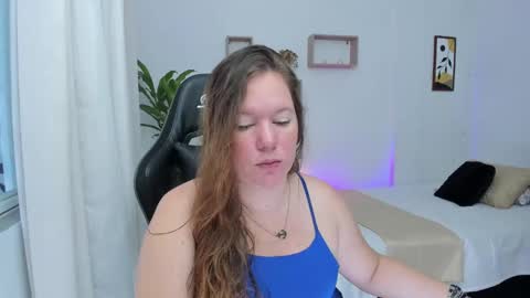 Snapshot of samanthaleon chatting on December 17, 5:36 pm Samantha samy online show from December 17, 5:36 pm