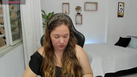 Snapshot of samanthaleon chatting on January 26, 2:45 am Samantha samy online show from January 26, 2:45 am