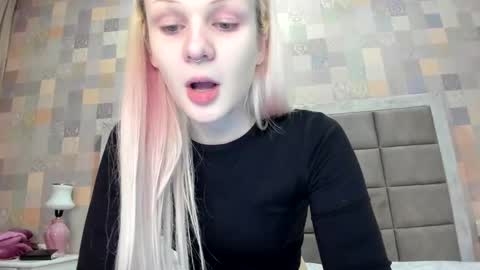 Snapshot of samanthamiasnik1 chatting on December 11, 4:41 pm Samantha online show from December 11, 4:41 pm