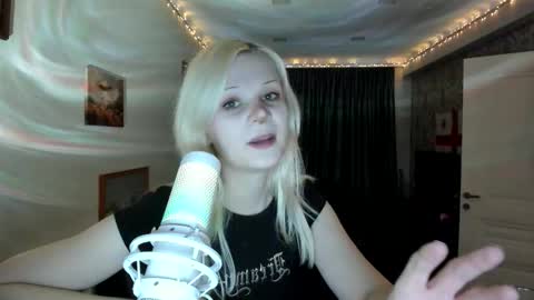 Snapshot of samanthamiasnik1 chatting on September 15, 5:47 pm Samantha online show from September 15, 5:47 pm