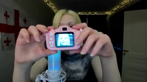 Snapshot of samanthamiasnik1 chatting on February 24, 10:04 am Samantha online show from February 24, 10:04 am