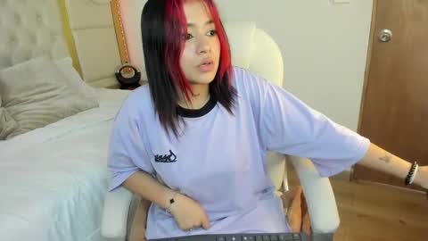 Snapshot of samantharoseee chatting on September 19, 8:23 pm samantharoseee online show from September 19, 8:23 pm