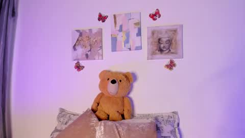 Snapshot of samara_jonnes_ chatting on February 7, 10:30 pm Samara is my name a pleasure delighted that you are here leave your thumb up it is important to me online show from February 7, 10:30 pm