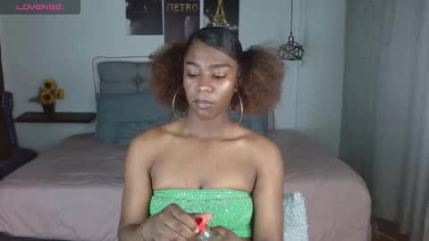 samara_roxx online show from November 16, 3:52 am