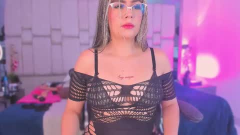 samarafernandez online show from September 26, 3:58 am