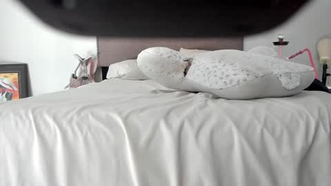 Yaya online show from October 4, 6:49 pm