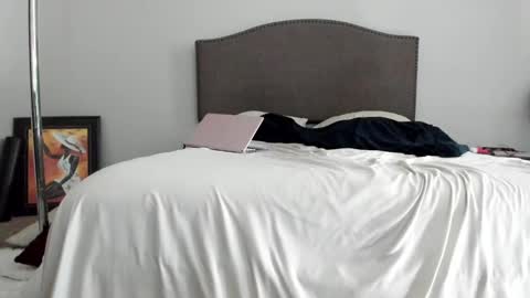 Yaya online show from October 3, 10:45 am