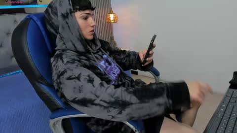 Sam online show from April 26, 1:42 pm