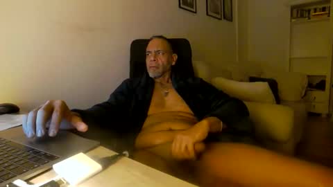 Snapshot of samcool67 chatting on January 7, 1:38 am Sam online show from January 7, 1:38 am