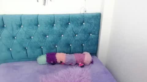 Snapshot of sami_cutte chatting on February 25, 6:03 am sami_cutte online show from February 25, 6:03 am